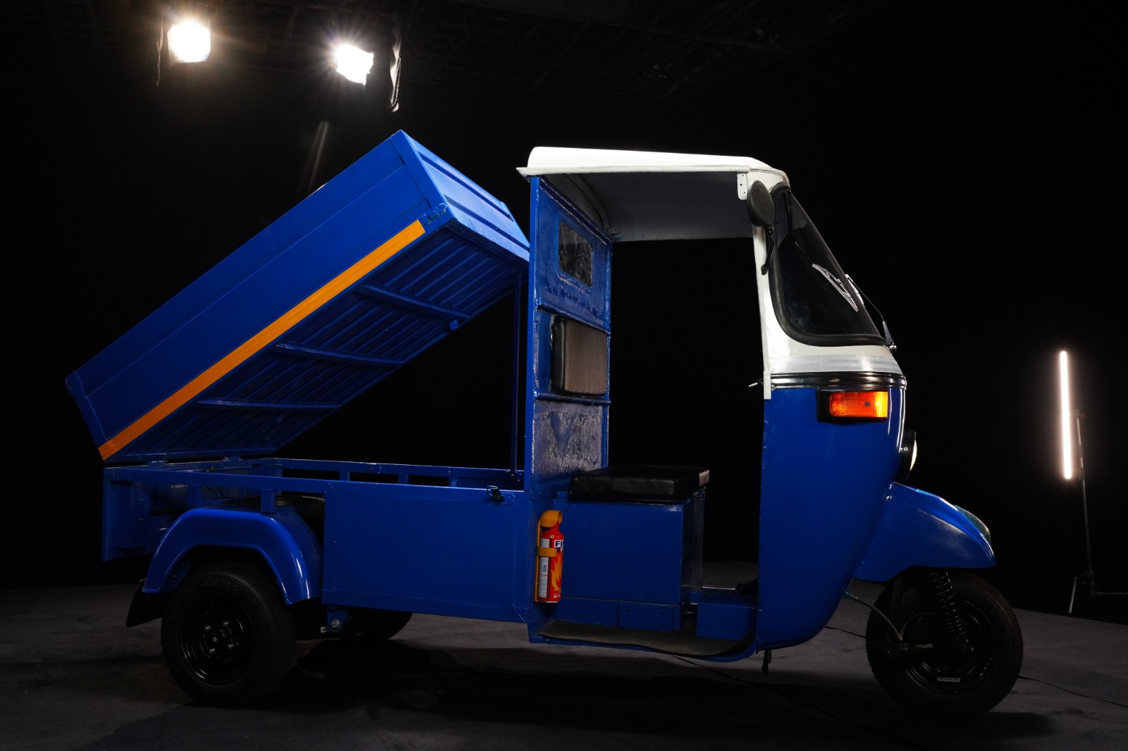 electric-three-wheeler-cargo